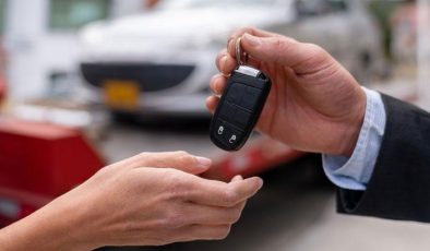 Araç alım-satımı yapacak herkesi ilgilendiriyor: Fiyatlar düştü, işte en çok satılan otomobiller