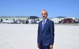 Uçuş trafiği artıyor! Bakan Uraloğlu: “Mart ayında 14.6 milyon yolcu uçakla seyahat etti”