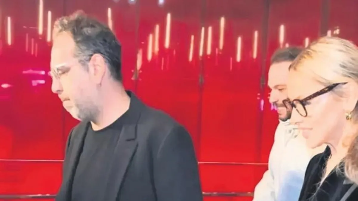 Aşıklar her gün bir davette