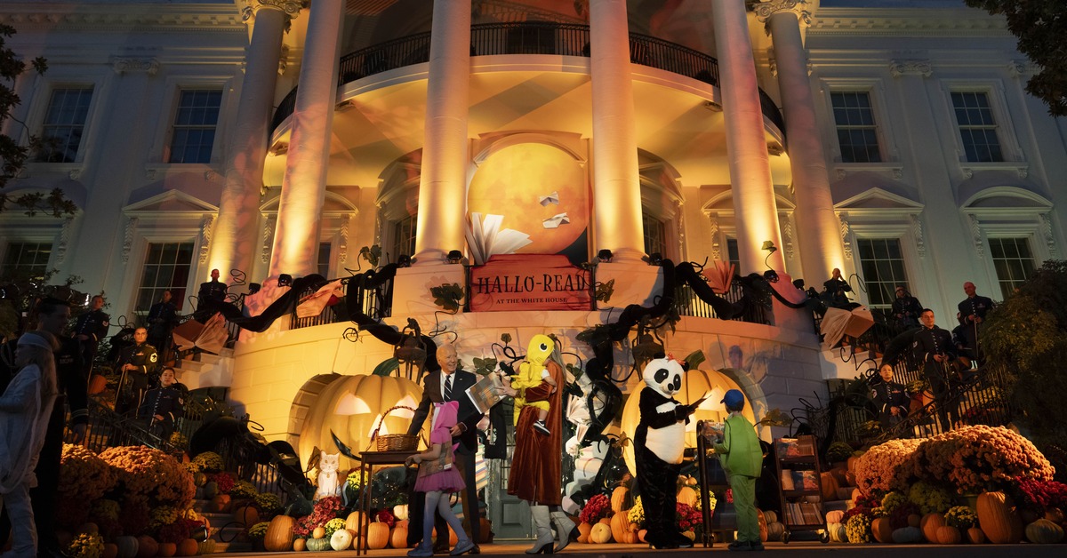 Beyaz Saray’da cadılar bayramı