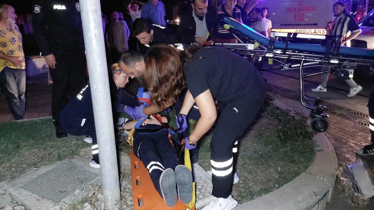 Samsun’da tramvay ambulansla çarpıştı: 4 sağlık çalışanı yaralandı