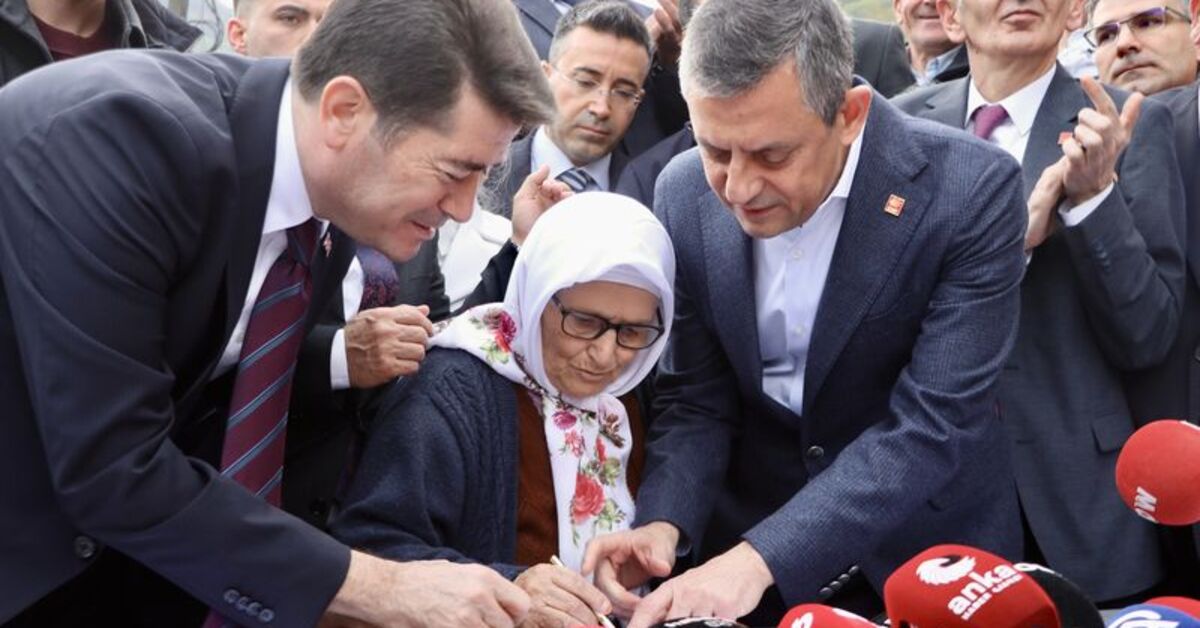 CHP lideri Özel Trabzon’da