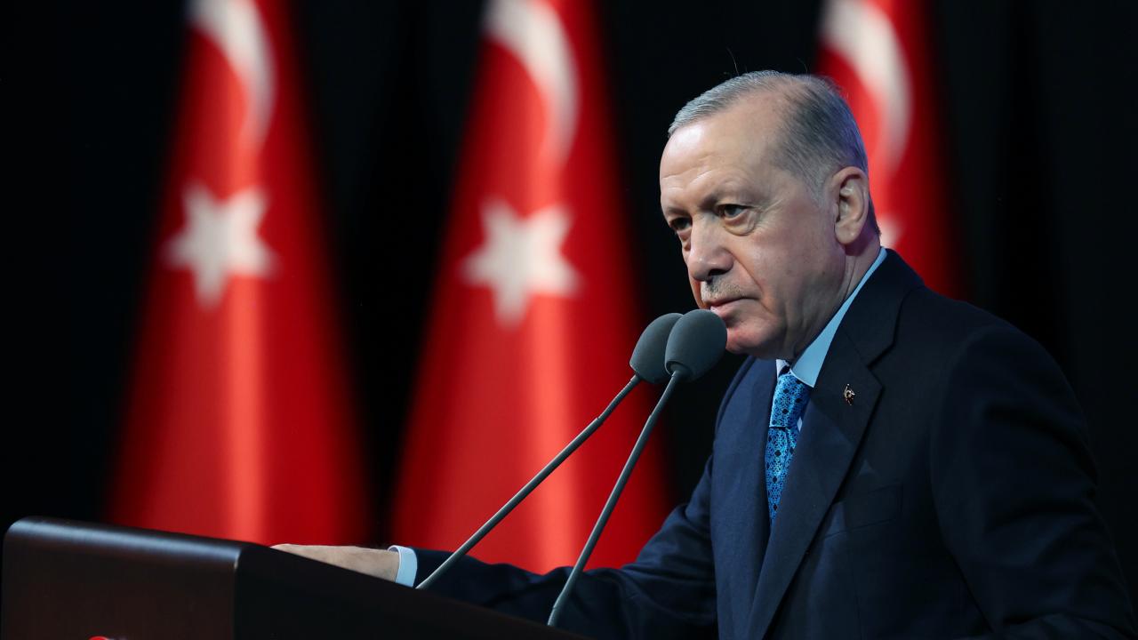 Cumhurbaşkanı Erdoğan’dan A Ligi’ne yükselen A Milli Takıma tebrik